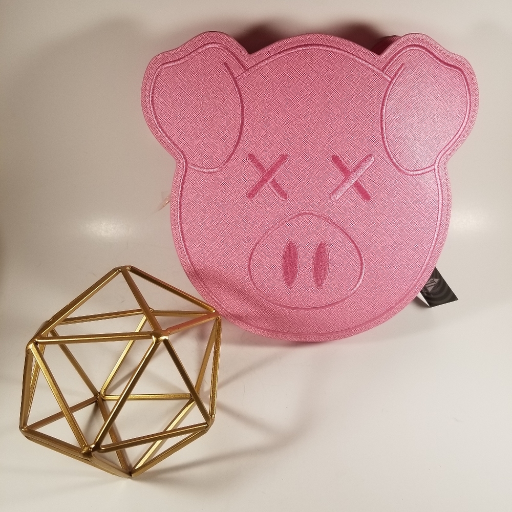 🆕️Jeffree Star X Shane Dawson, Pink Pig Side Bag